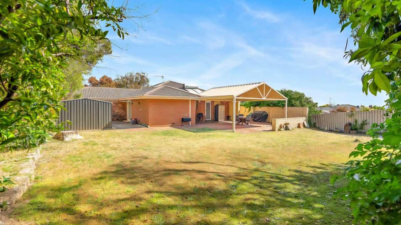 Unfurnished room in a share house