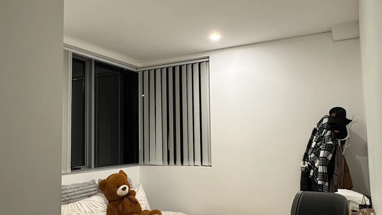 Furnished room in a flatshare