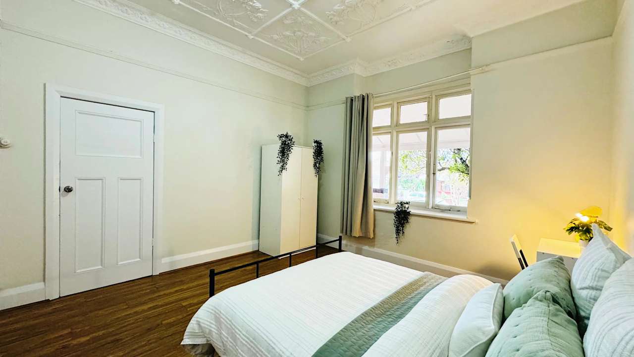 Furnished room in a share house