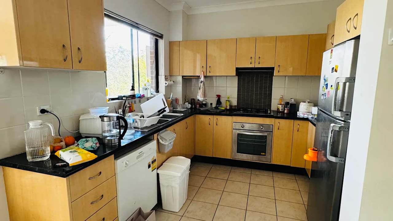 Furnished room in a flatshare