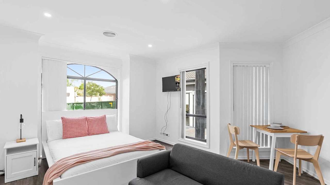 Furnished room with ensuite in a share house