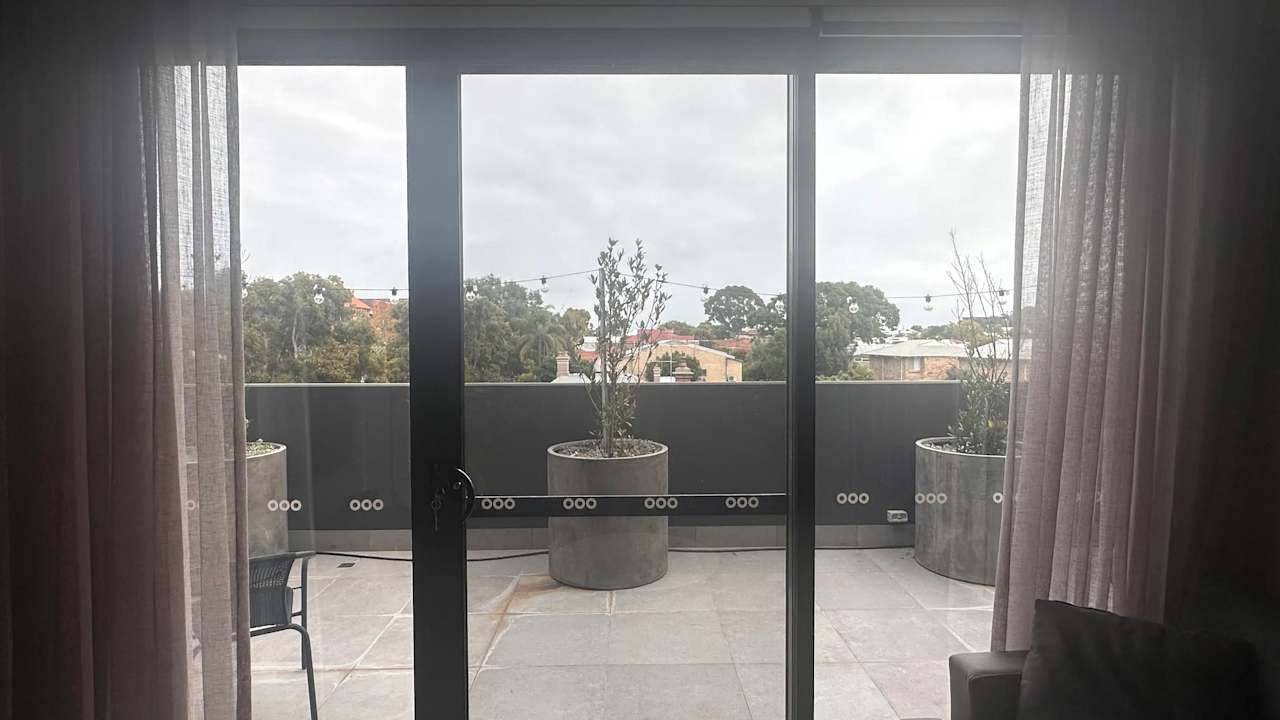 Furnished room with own bathroom
