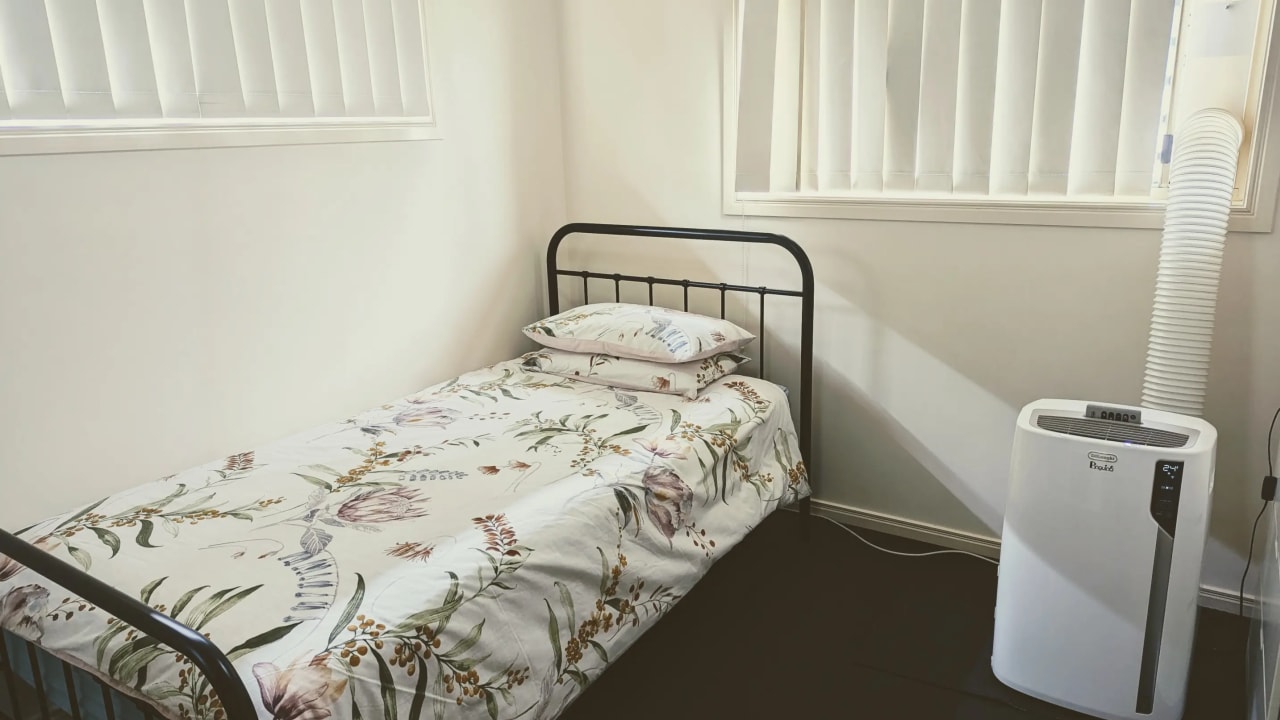 Furnished room with own bathroom