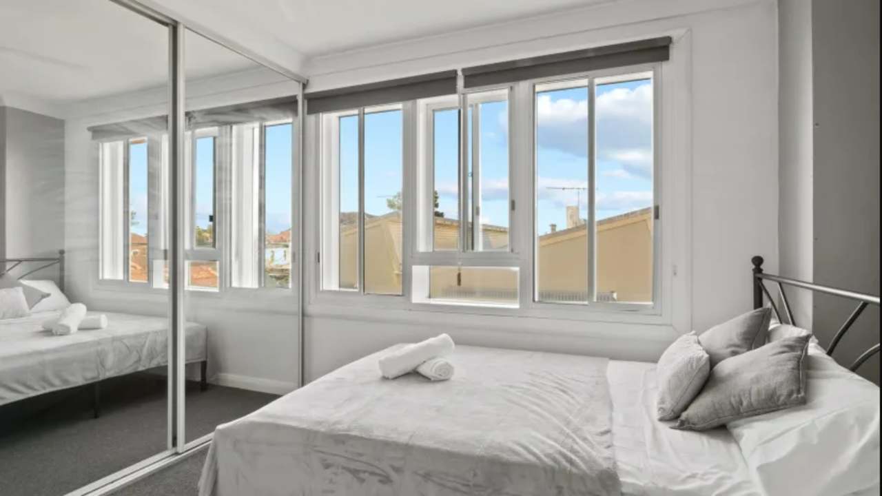 Furnished room with ensuite in a share house