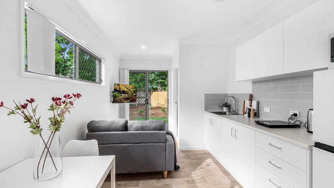Furnished room studio flat for rent