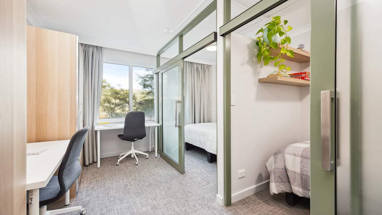 Furnished room in a share house