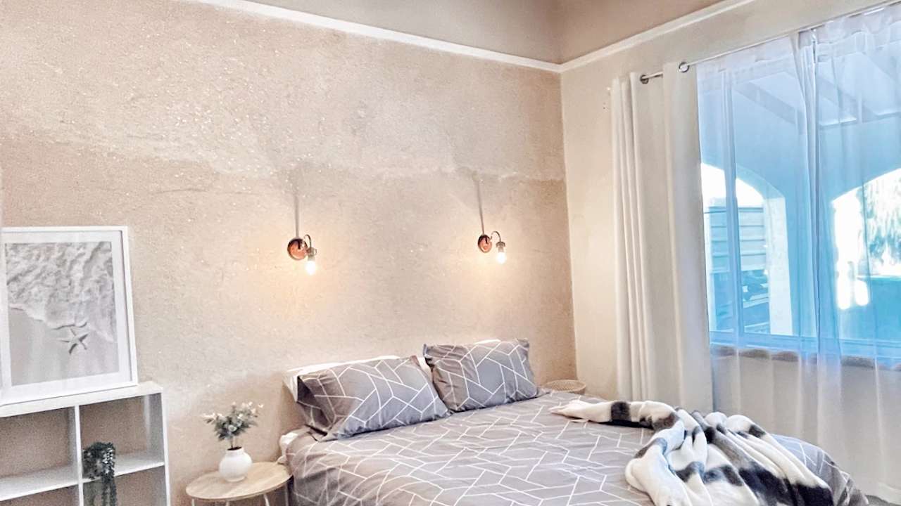 Furnished room with ensuite in a share house