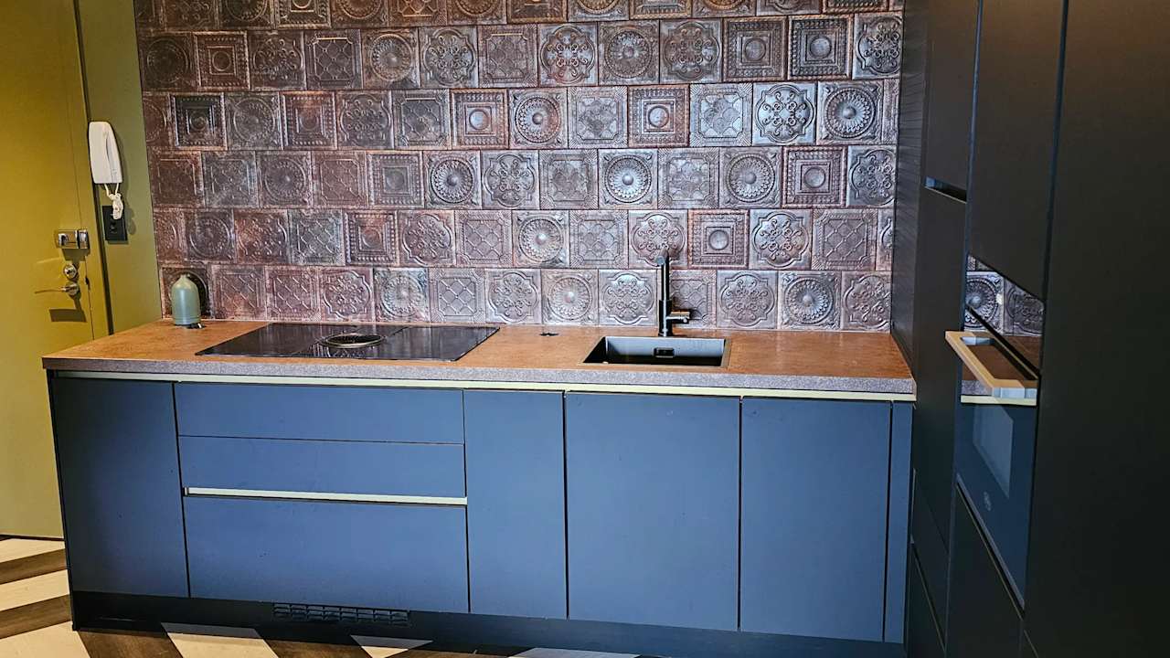 Furnished room with own bathroom