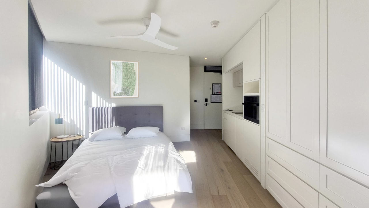 Furnished room studio flat for rent