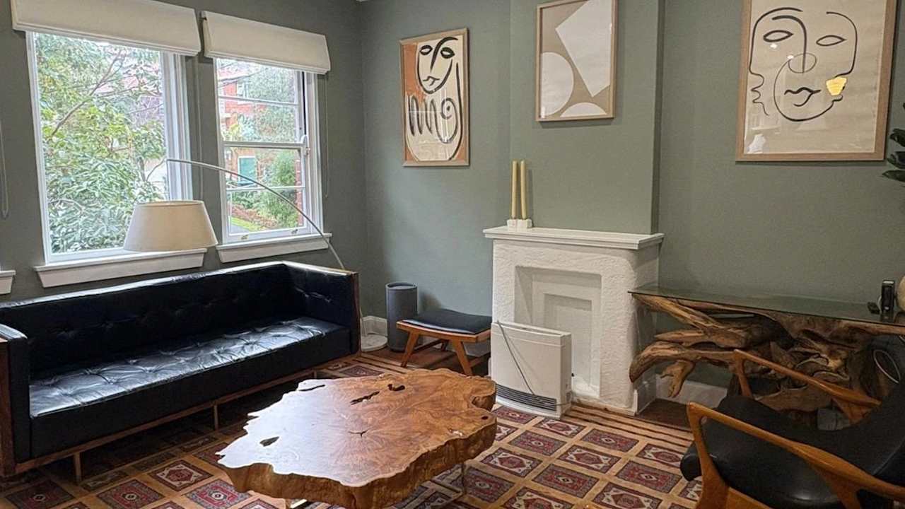 Furnished room in a flatshare