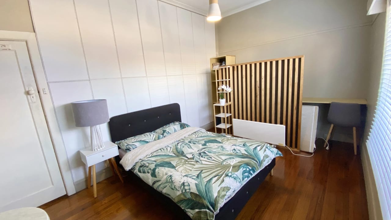 Furnished room studio flat for rent