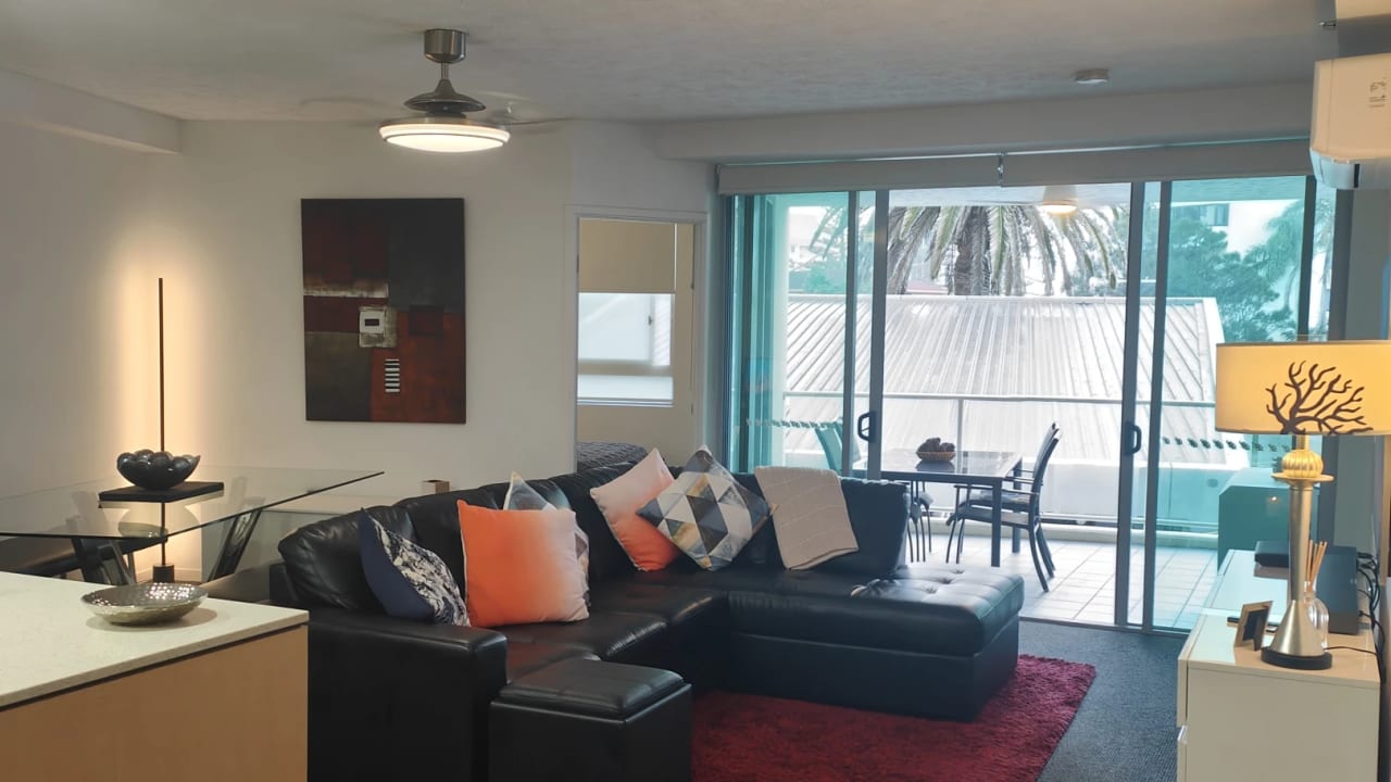 Whole property with 2 rooms for rent