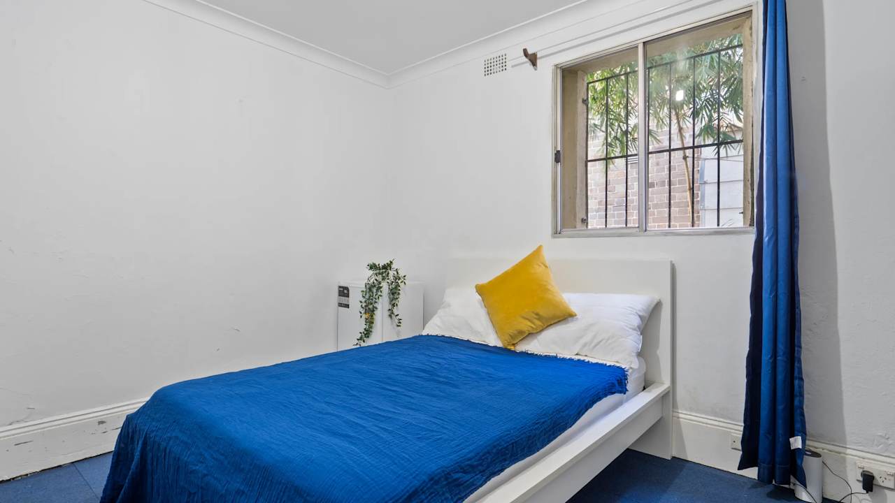 Furnished room in a share house