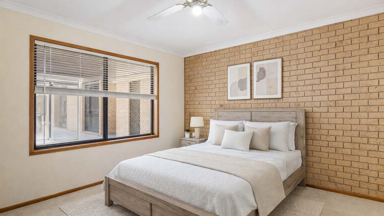 Furnished room in a share house
