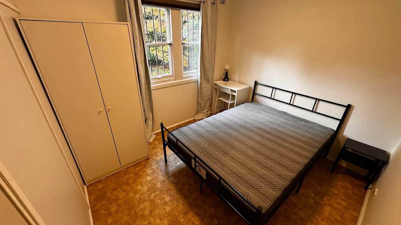 Furnished room in a share house