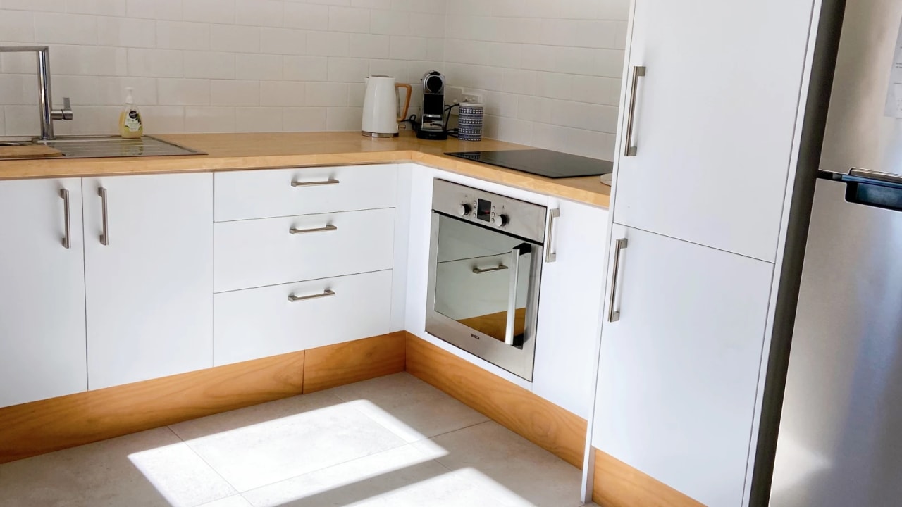 Furnished room studio flat for rent