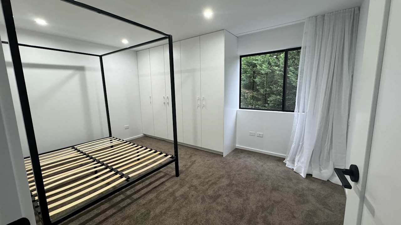 Furnished room with own bathroom