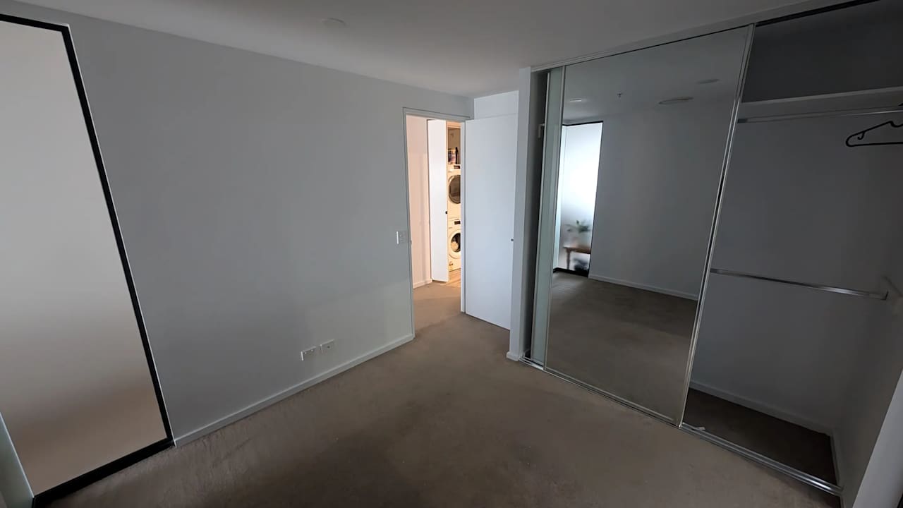Unfurnished room in a flatshare