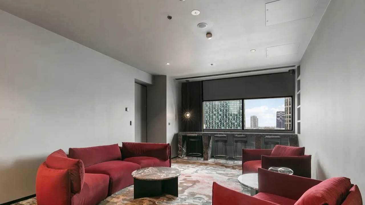 Whole property with 2 rooms for rent