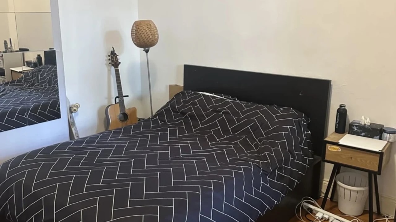 Unfurnished room in a share house