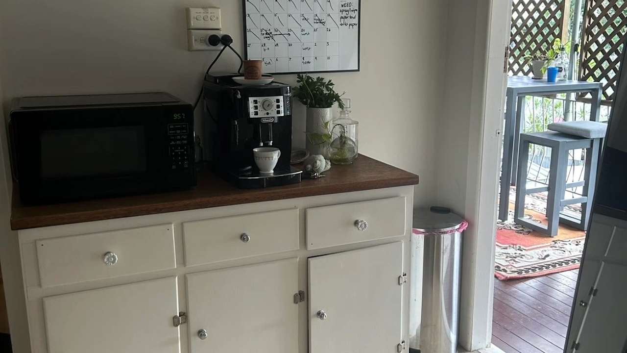 Unfurnished room in a share house