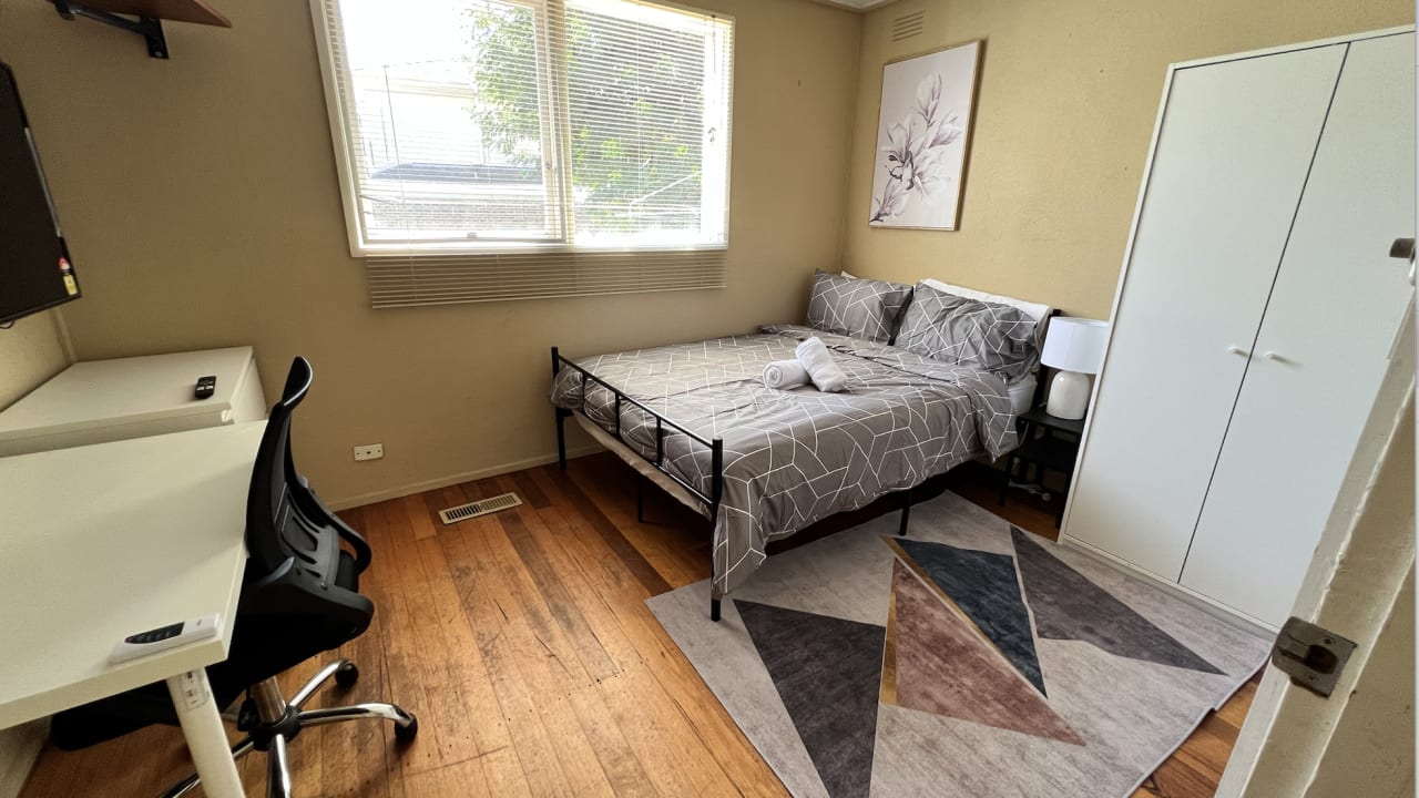 Furnished room in a share house