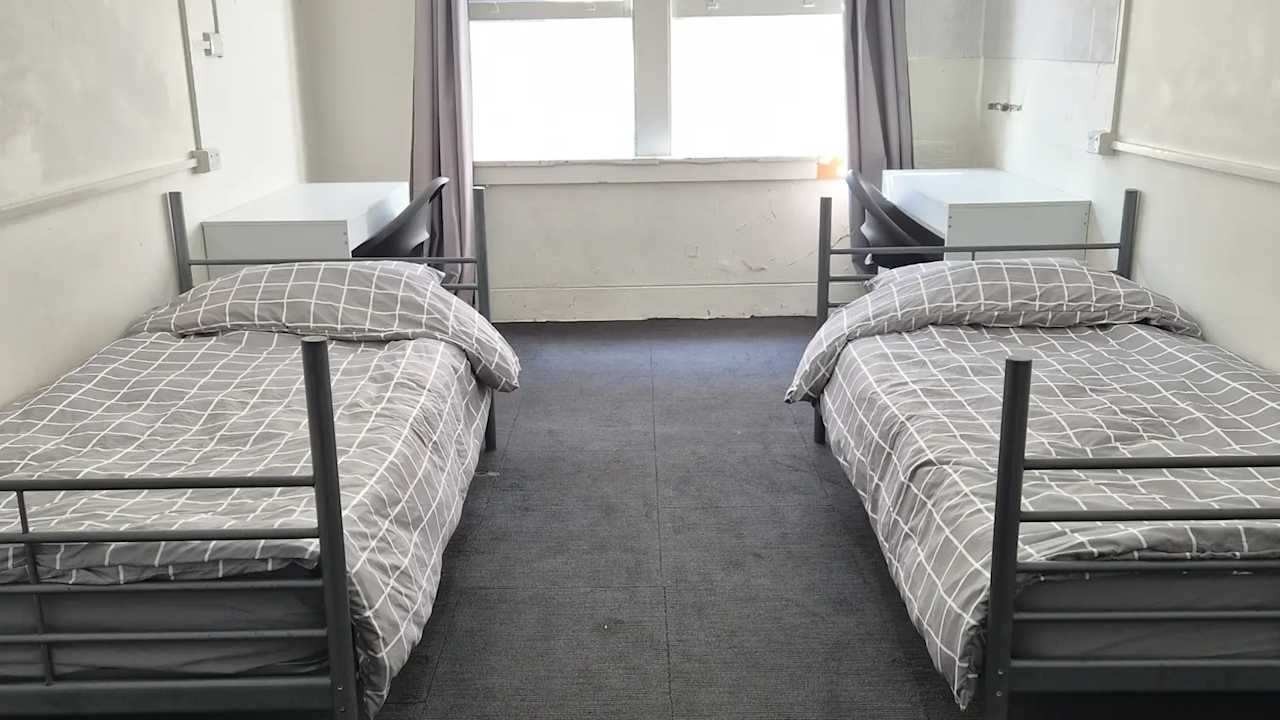 Furnished room in a flatshare