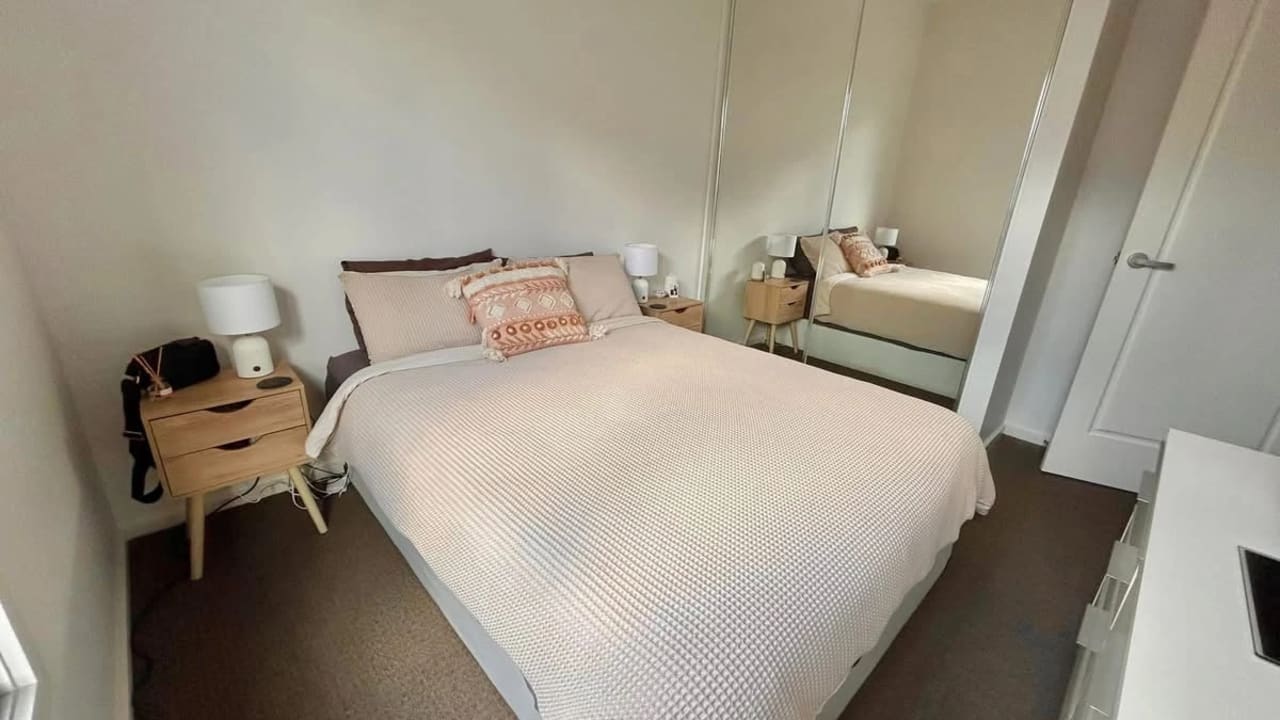 Unfurnished room in a share house
