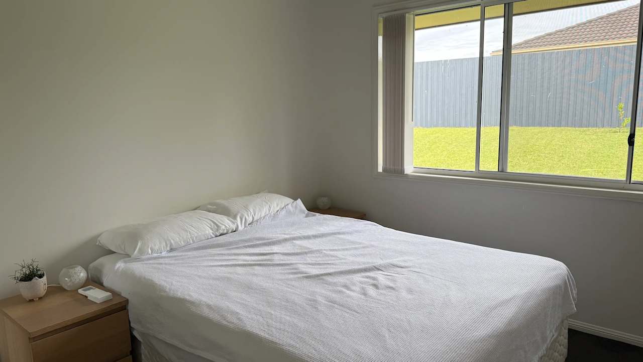 Room in a share house