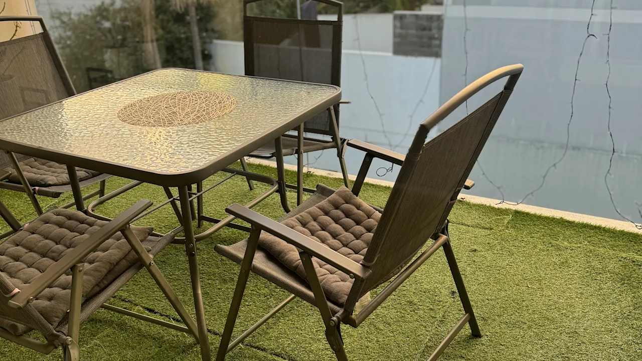 Furnished room studio flat for rent