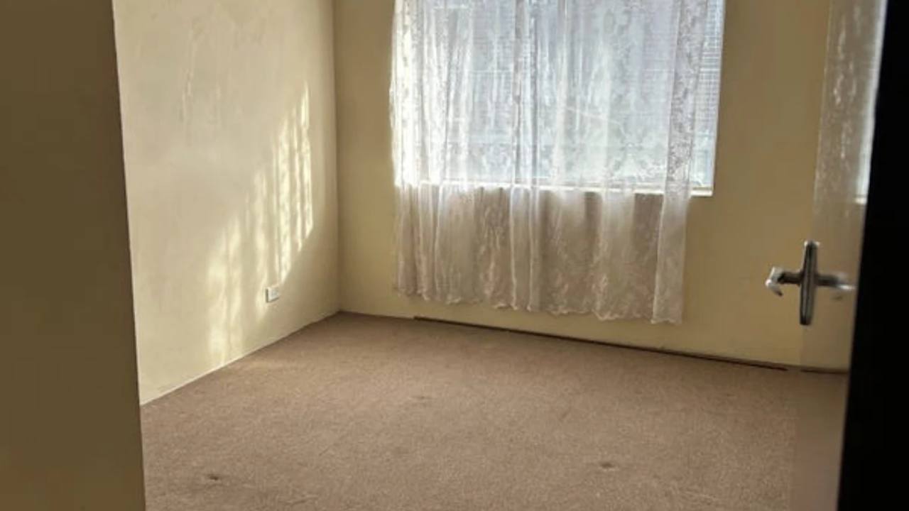 Whole property with 2 rooms for rent