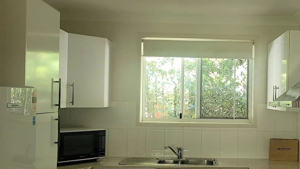 Room in a share house