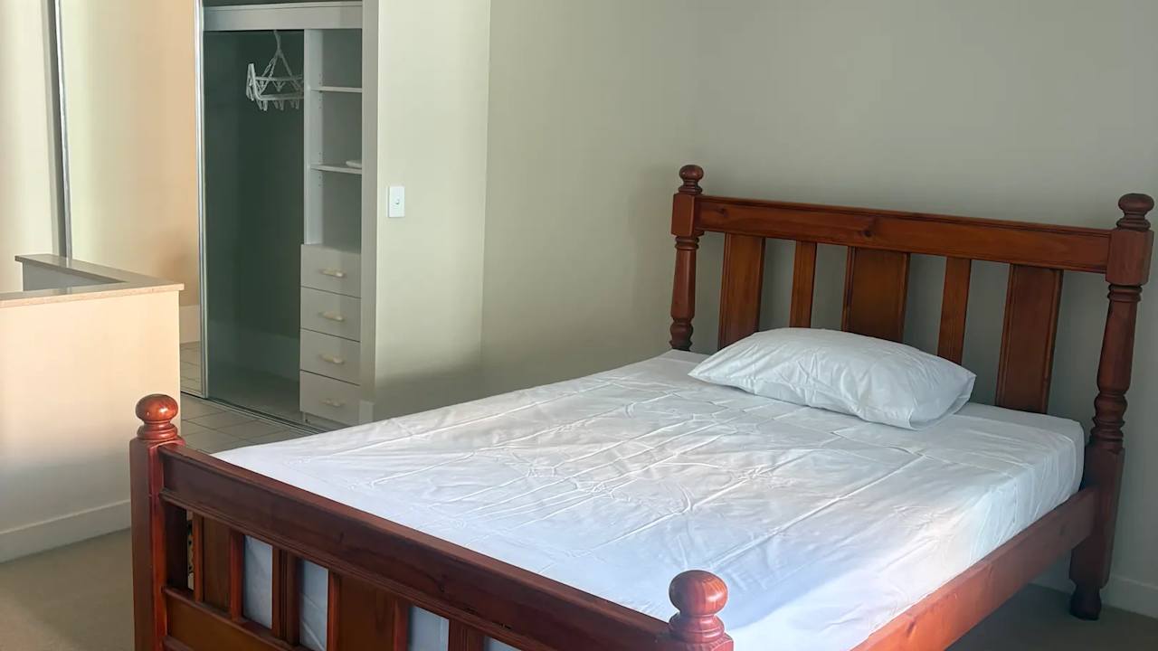 Furnished room with own bathroom