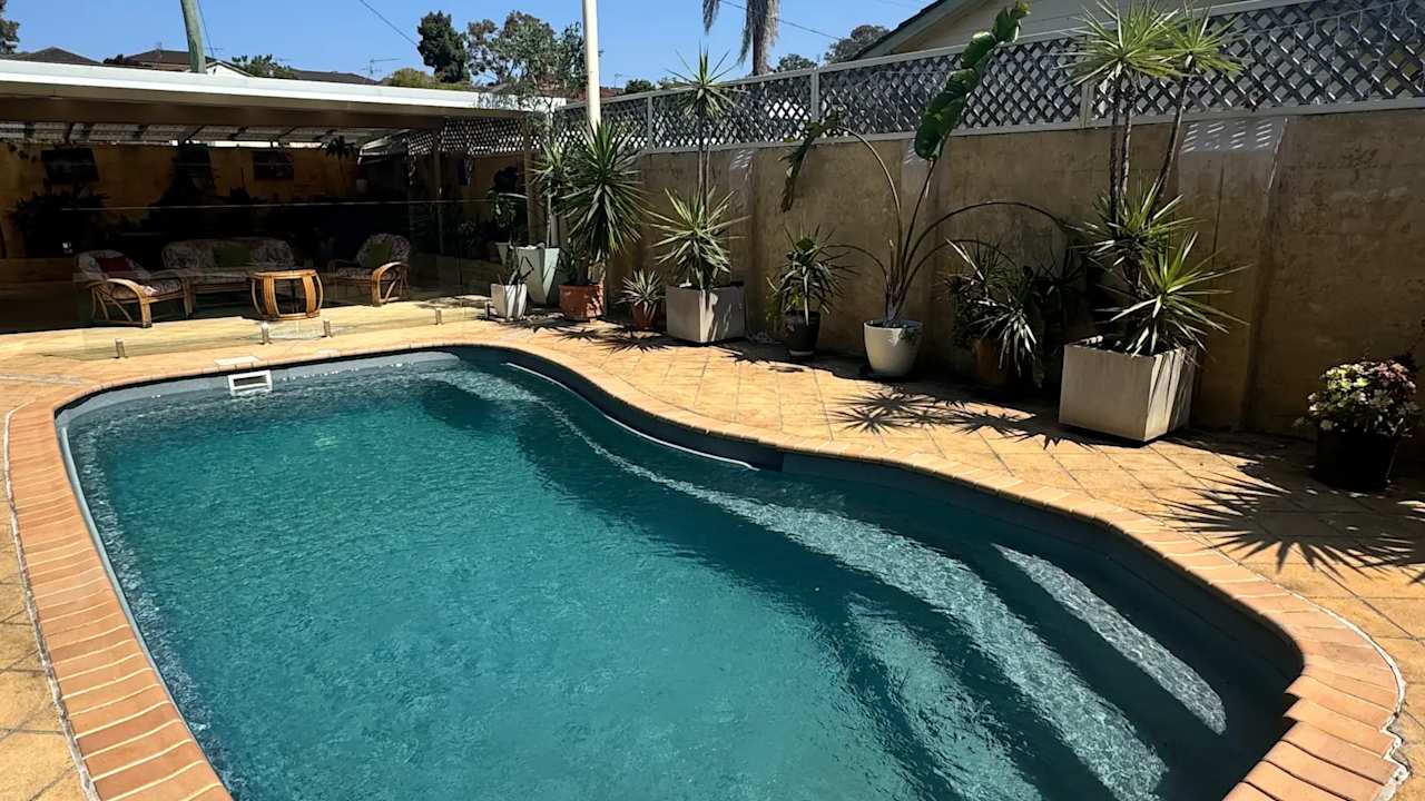 Furnished room in a share house