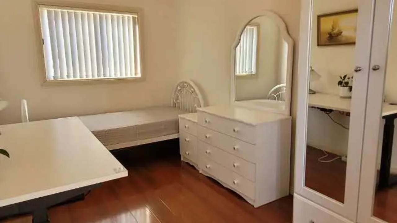 Furnished room with own bathroom