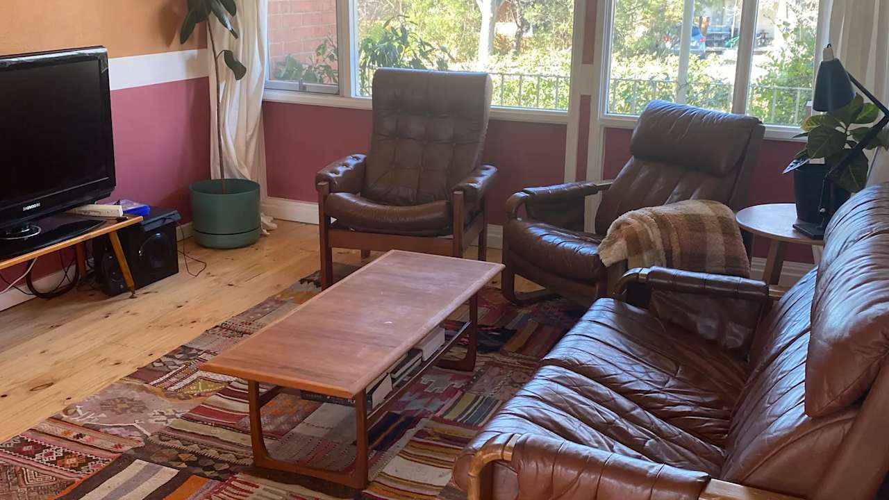 Unfurnished room in a share house
