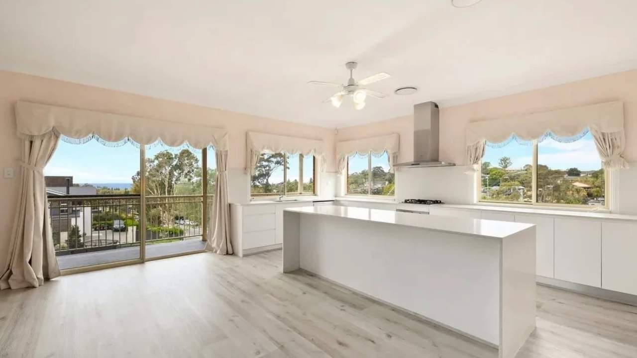 Unfurnished room in a share house