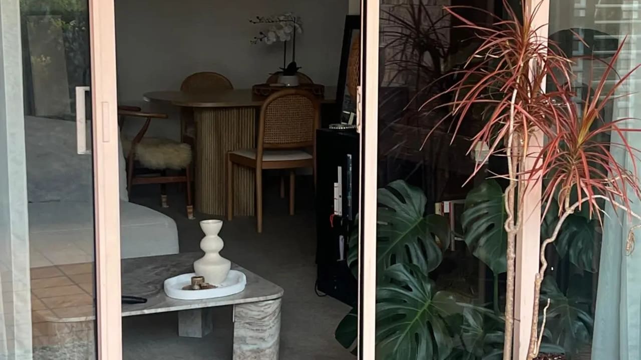 Furnished room with own bathroom