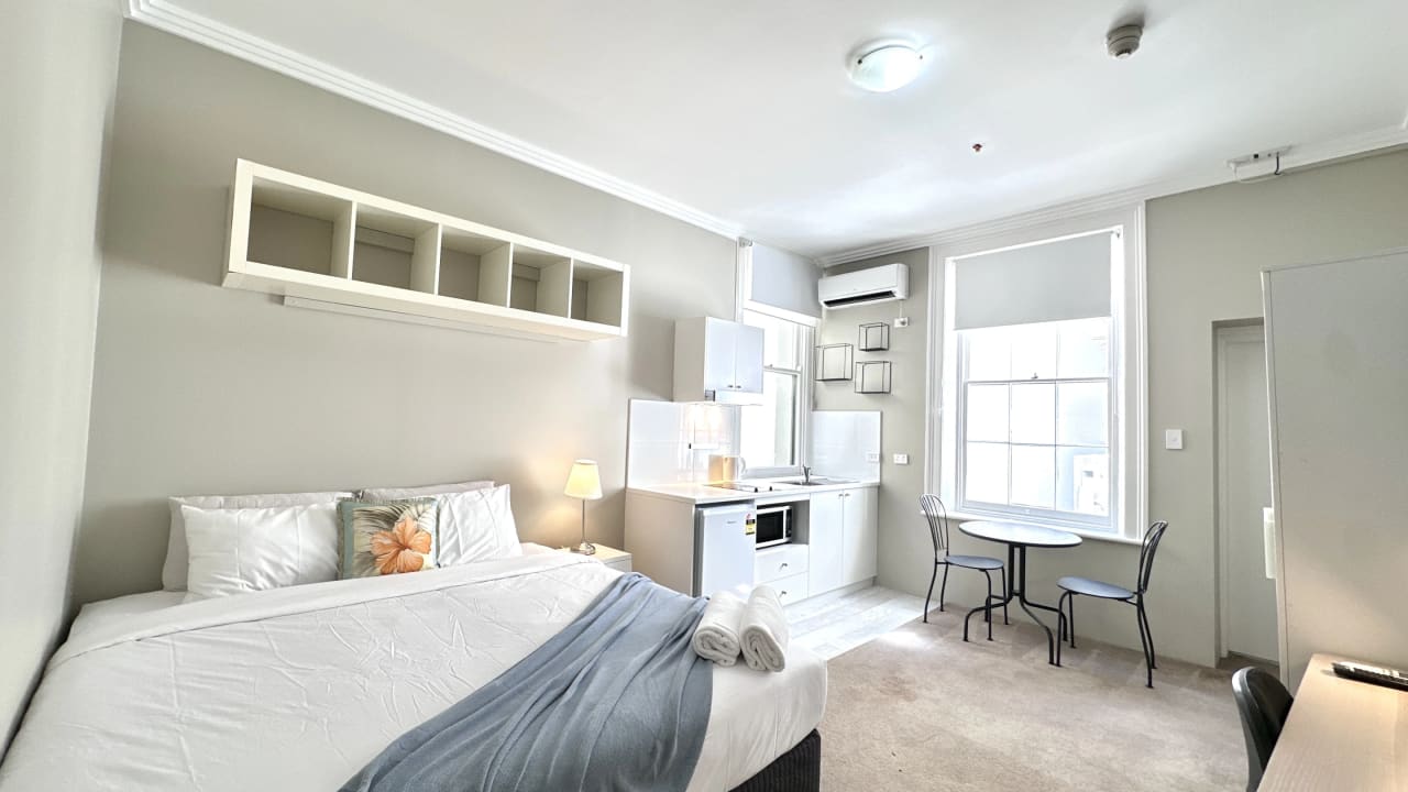 Furnished room with own bathroom
