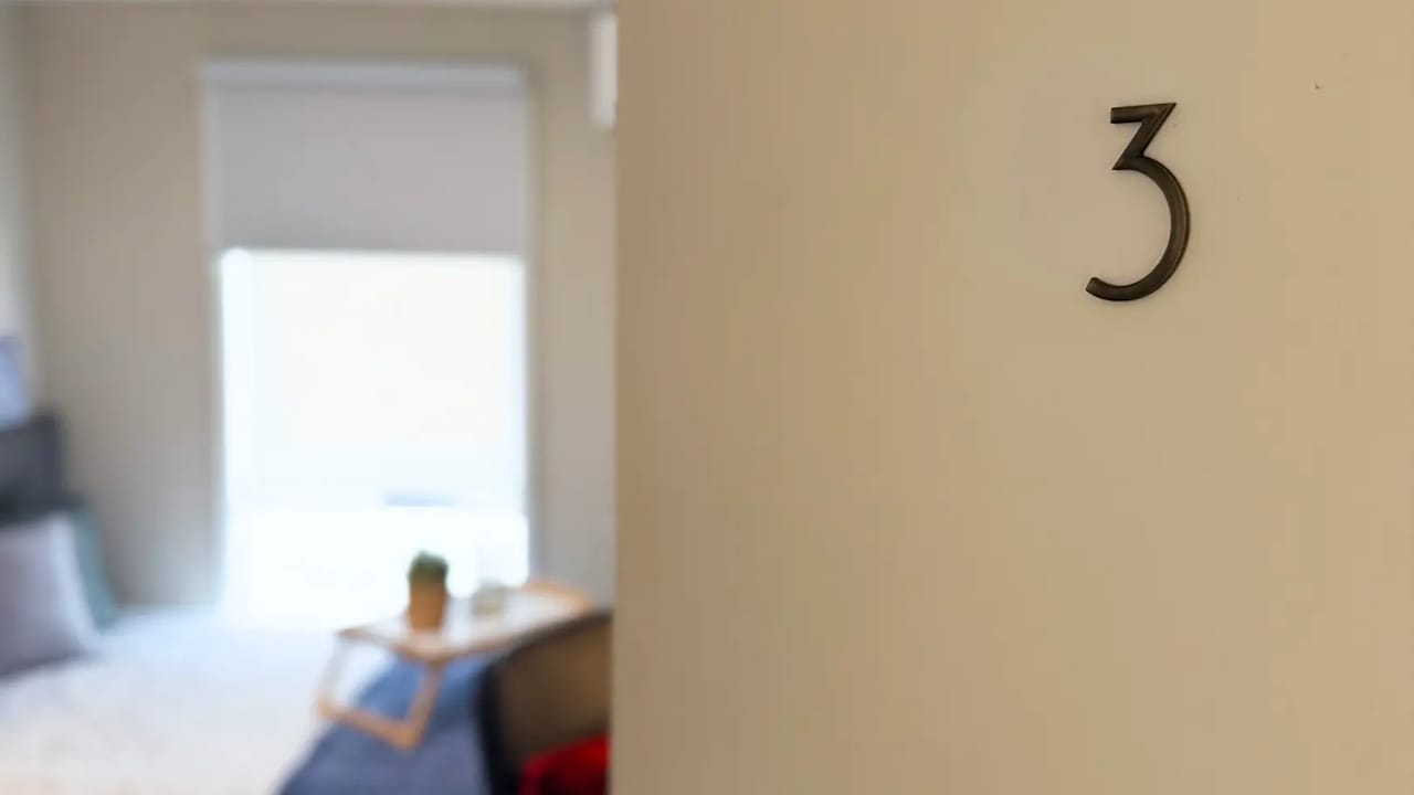 Furnished room in a share house