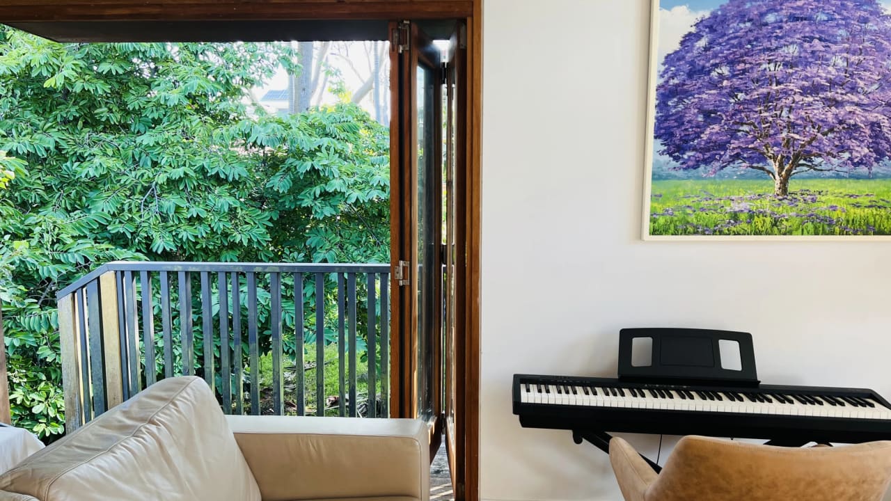Furnished room in a share house