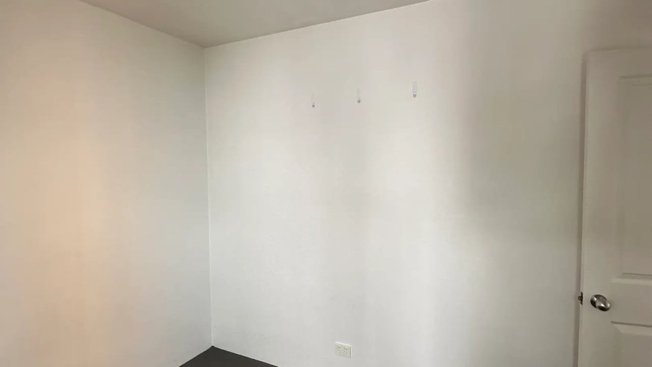 Unfurnished room in a flatshare