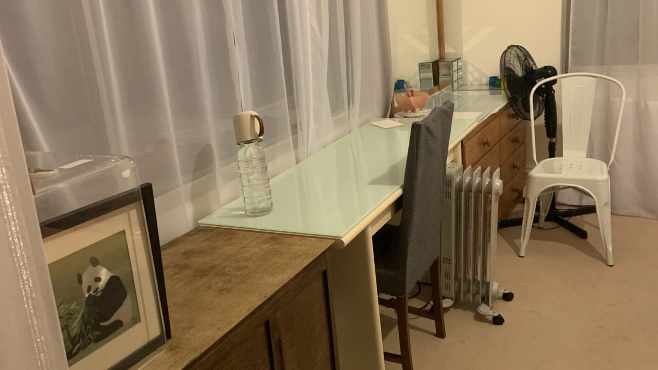 Furnished room in a share house