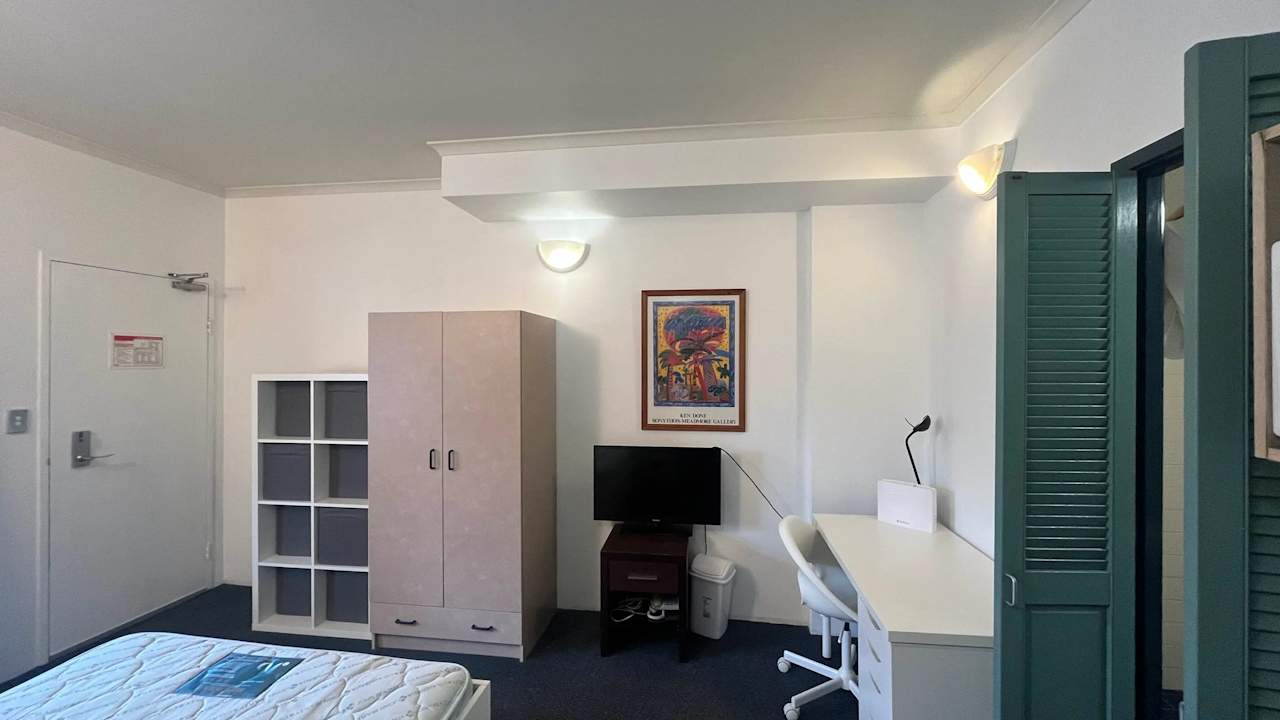 Furnished room studio flat for rent