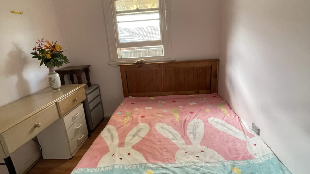 Furnished room with own bathroom