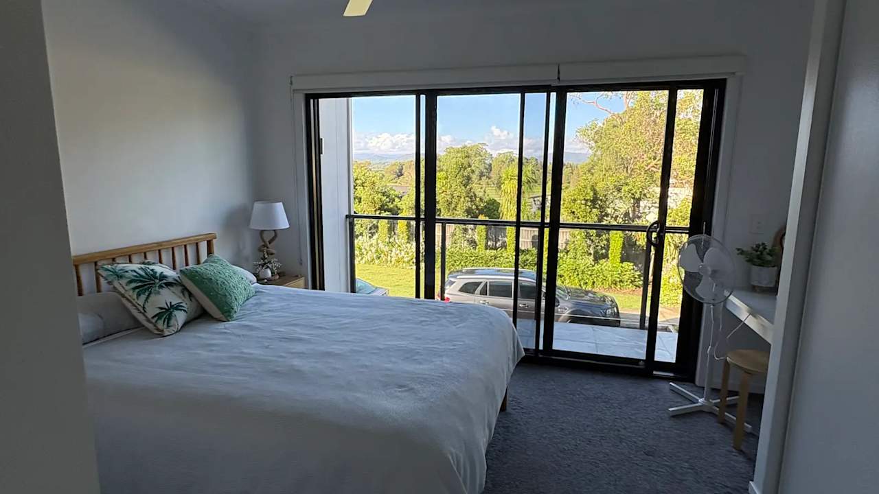 Room in a share house