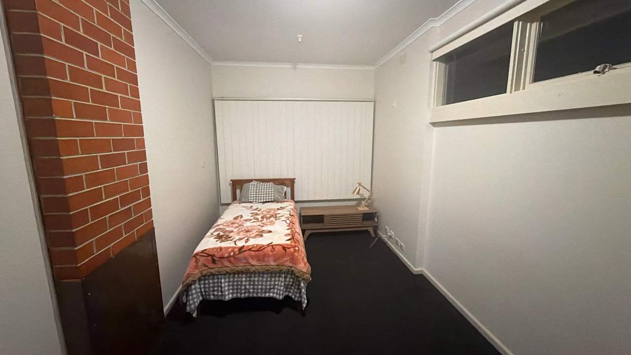Room in a share house