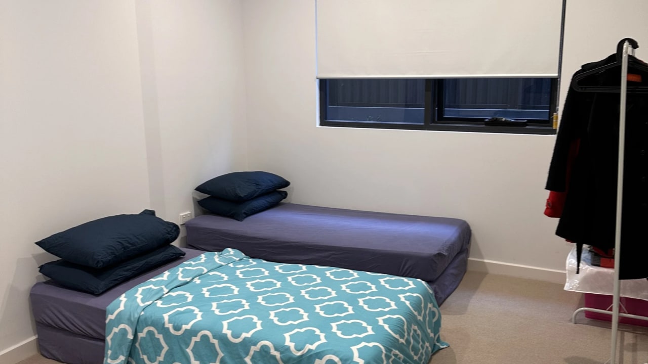 Furnished room in a flatshare