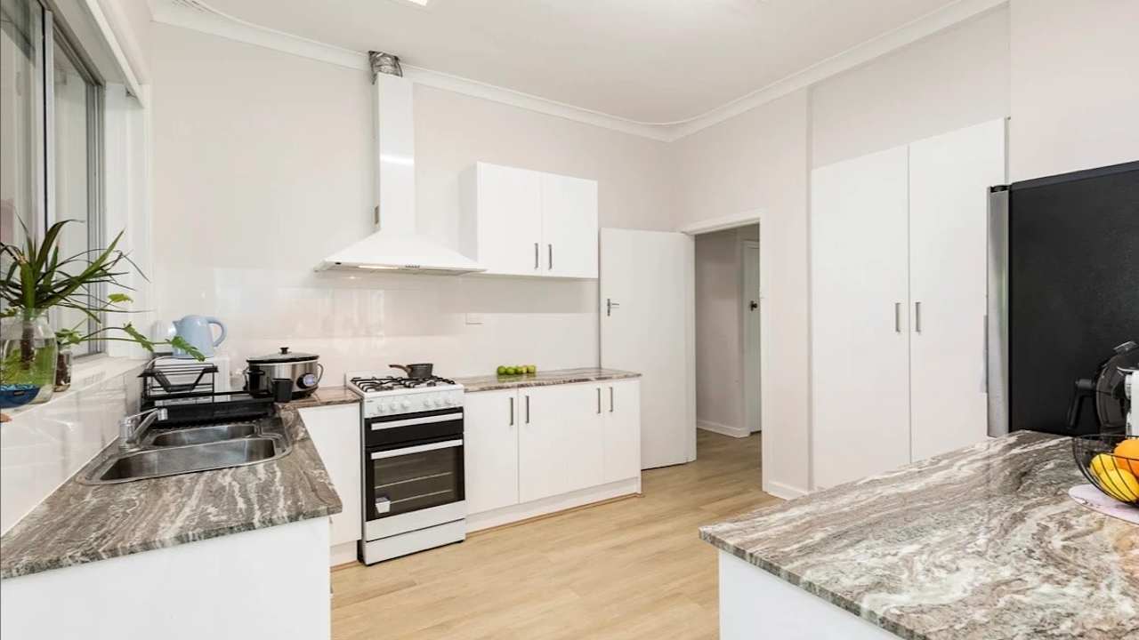 Unfurnished room in a share house