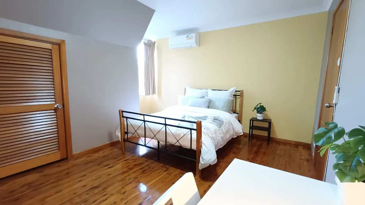 Furnished room in a share house